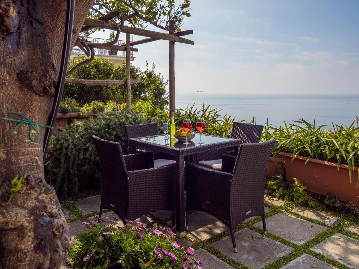 Scorcio D' Oltremare - Sea View Apt In Positano Kültér fotó